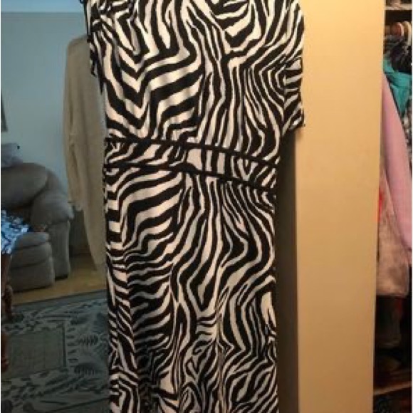 Dress size 6 CLEO - Picture 4 of 4